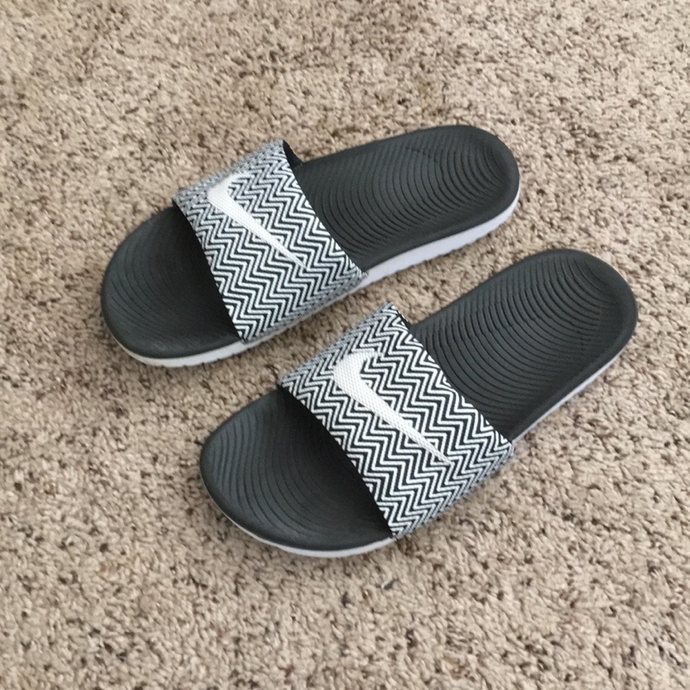 Nike slides